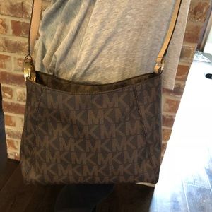 Michael Kors cross body